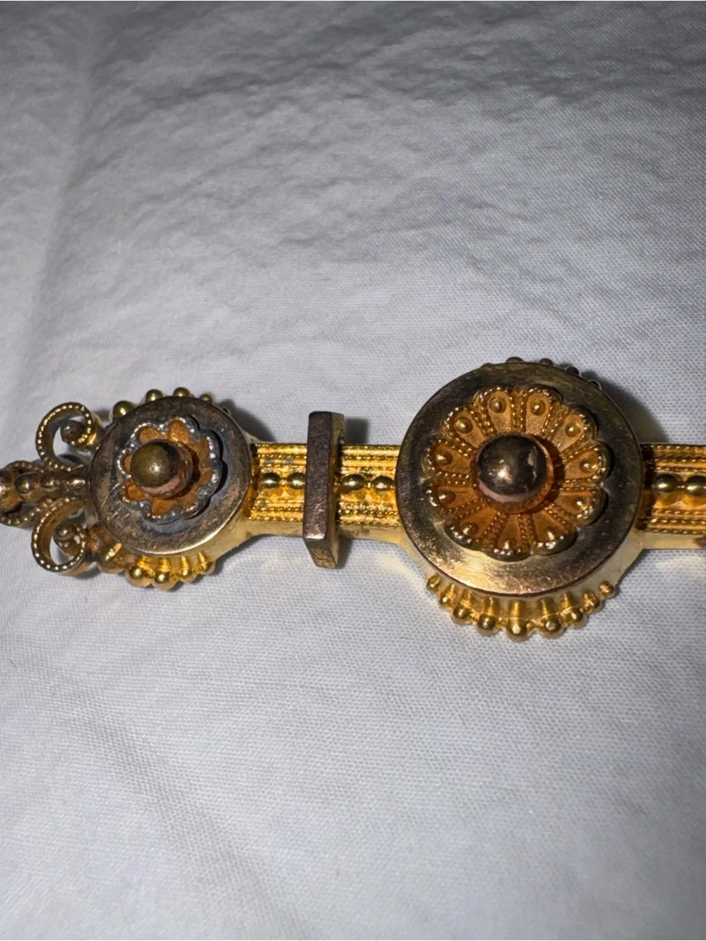 Fits all Criteria for (1837–1901) Victorian Gold-Tone Decorative Bar Brooch